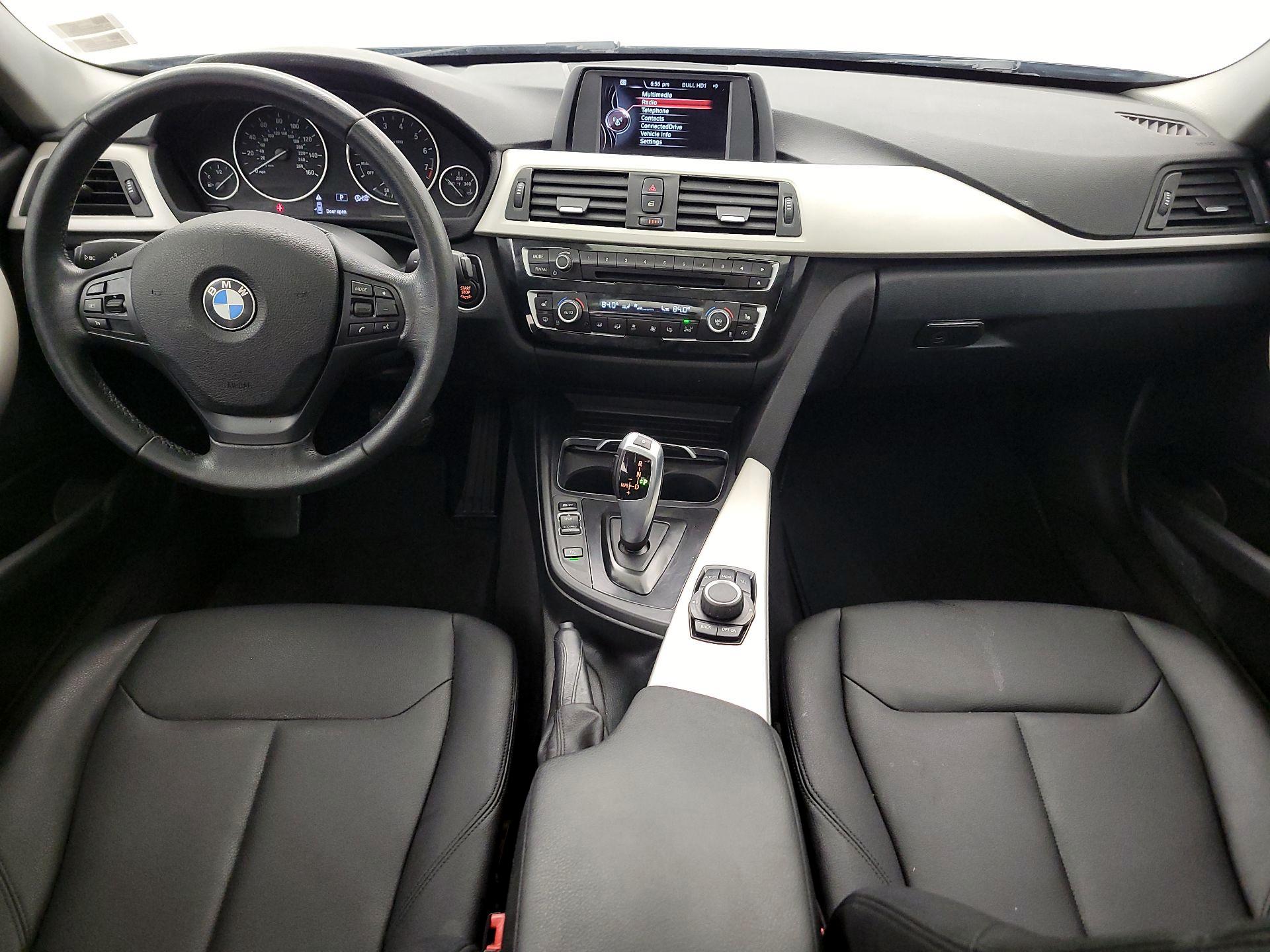 Thumbnail: 2017 BMW 3 Series - 9