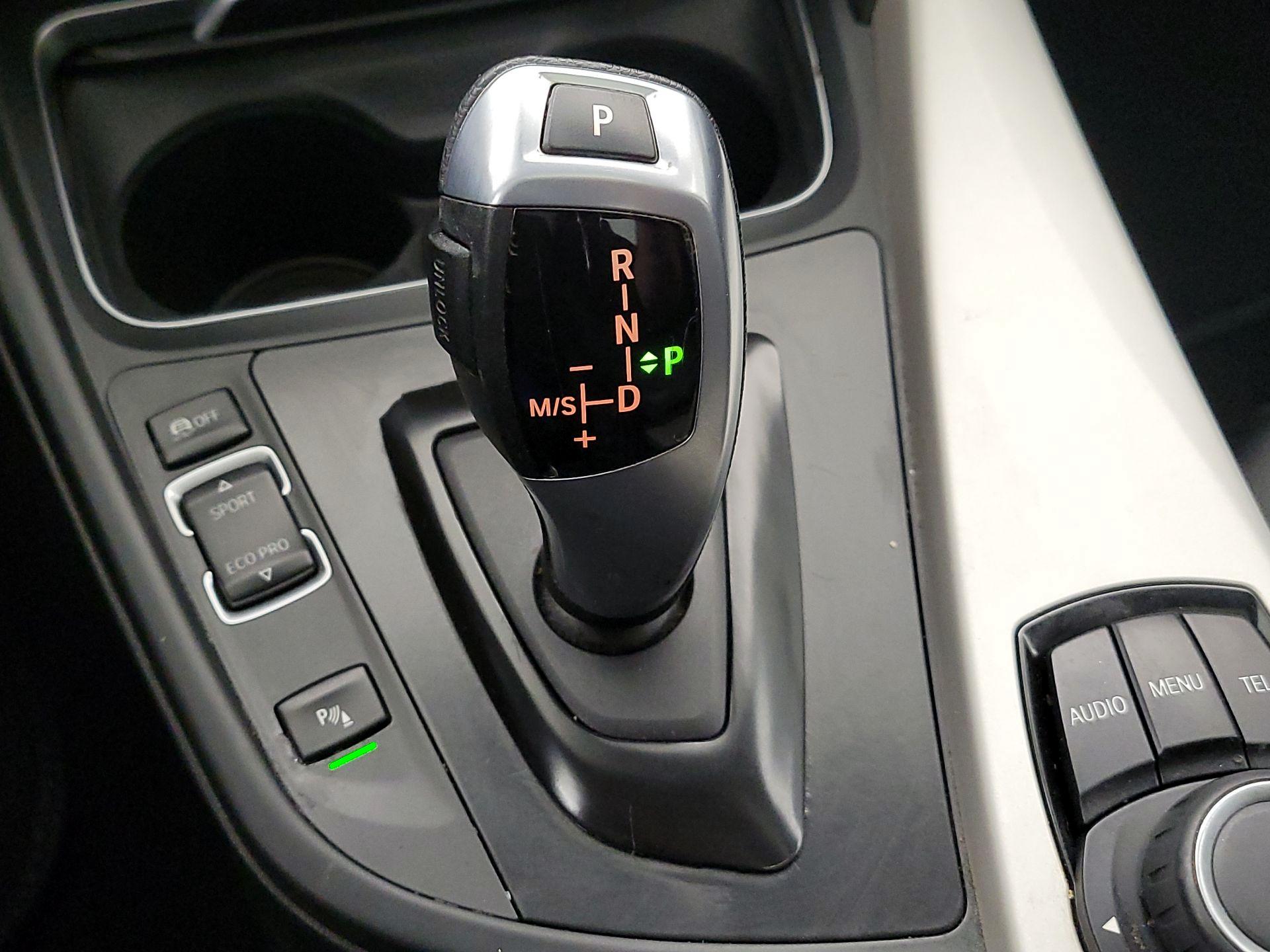 Thumbnail: 2017 BMW 3 Series - 17