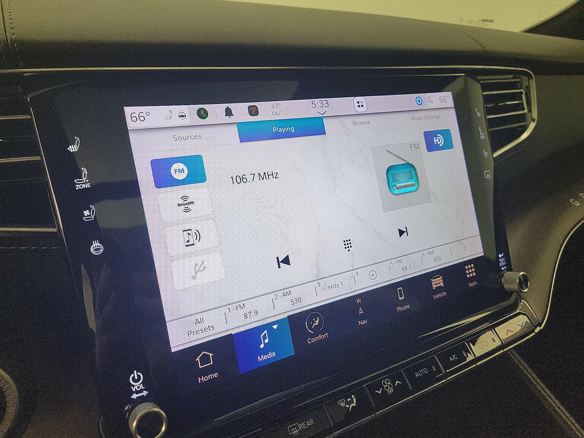 Thumbnail: 2022 Jeep Grand Wagoneer - 16