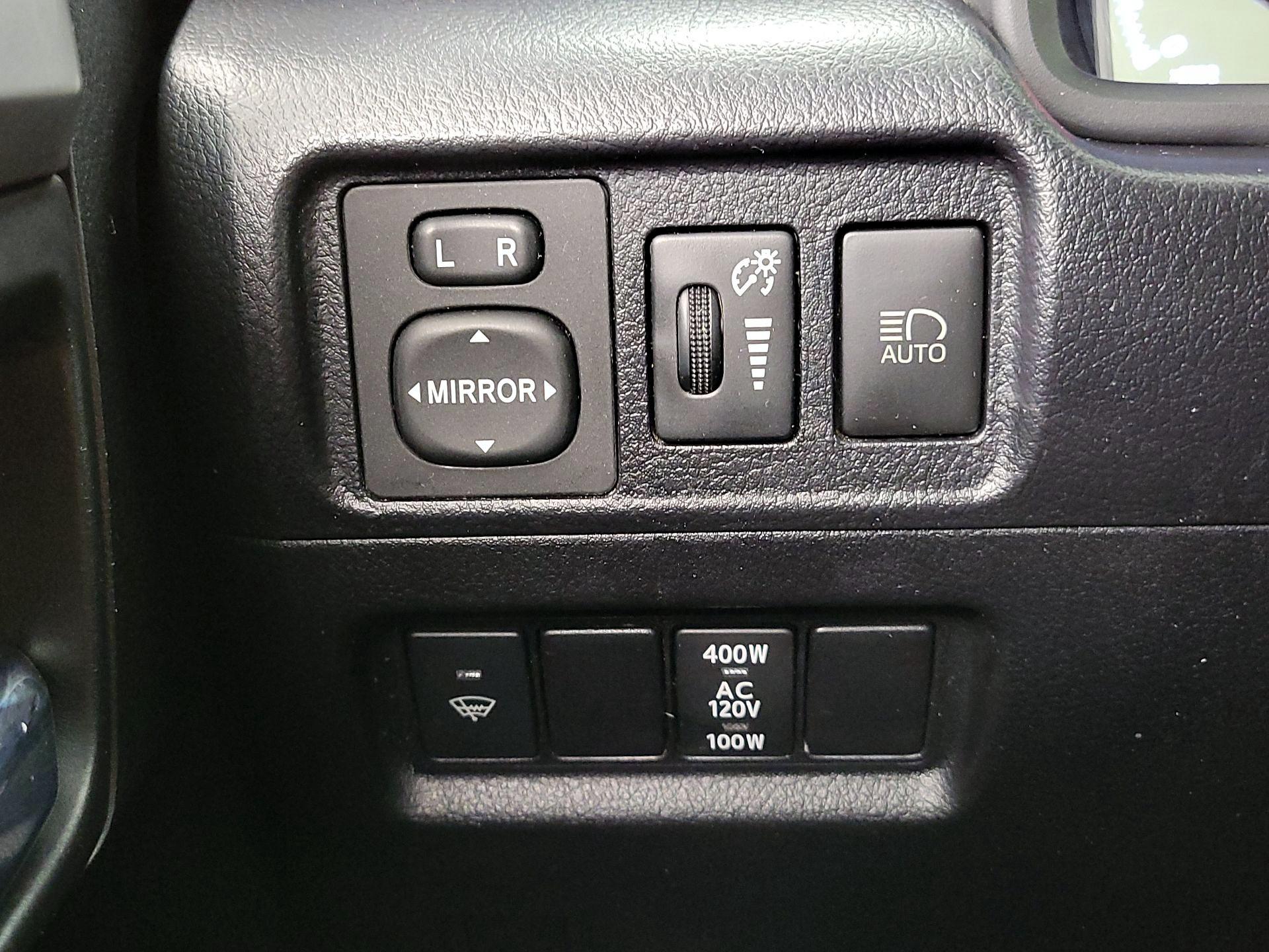 Thumbnail: 2020 Toyota 4Runner - 13