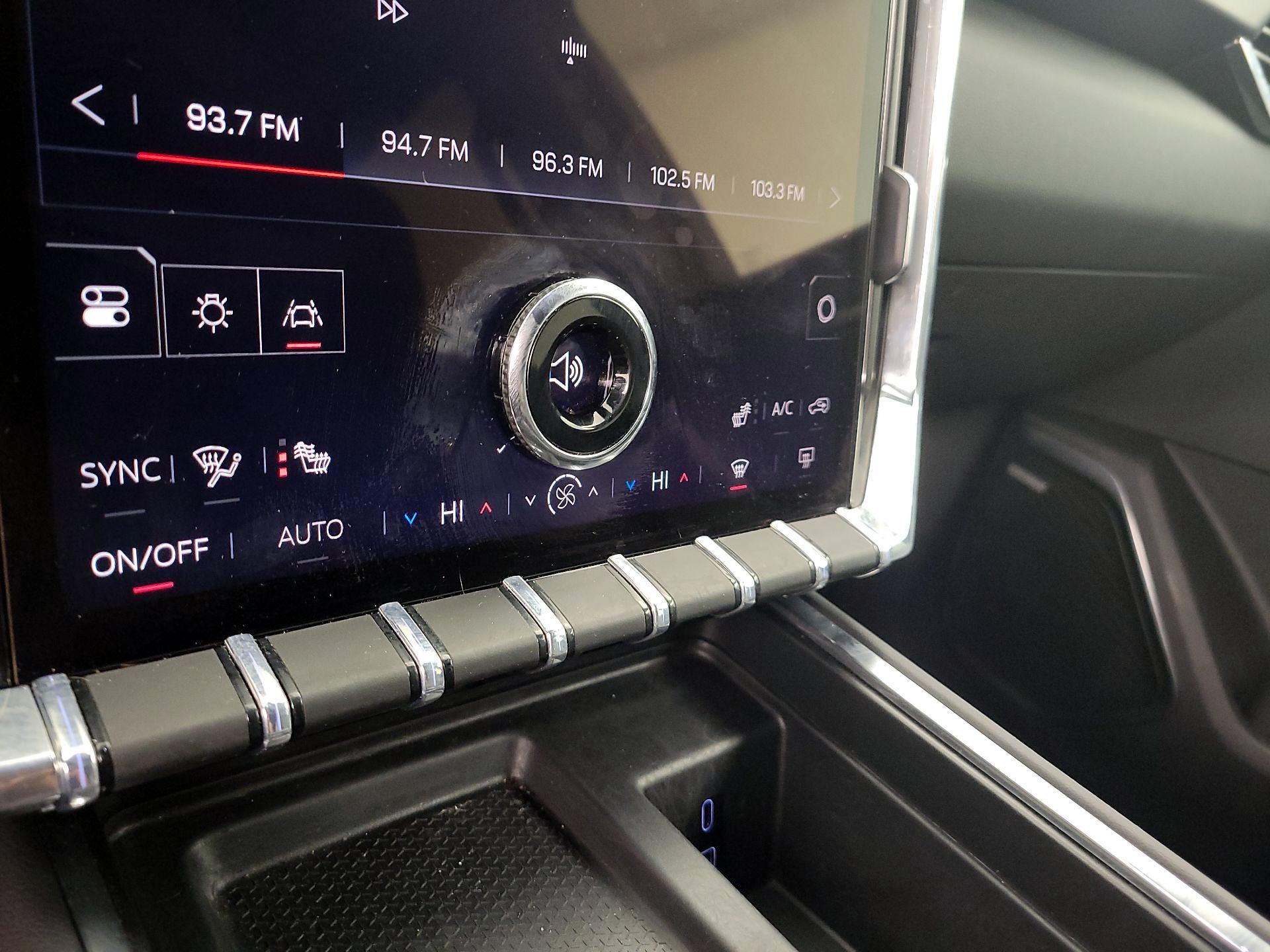 Thumbnail: 2026 GMC Acadia - 16