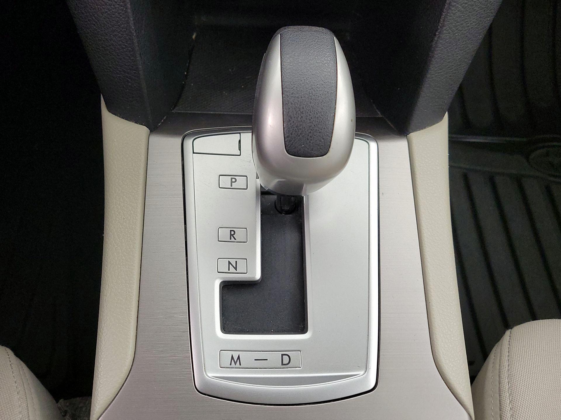 Thumbnail: 2014 Subaru Outback - 16