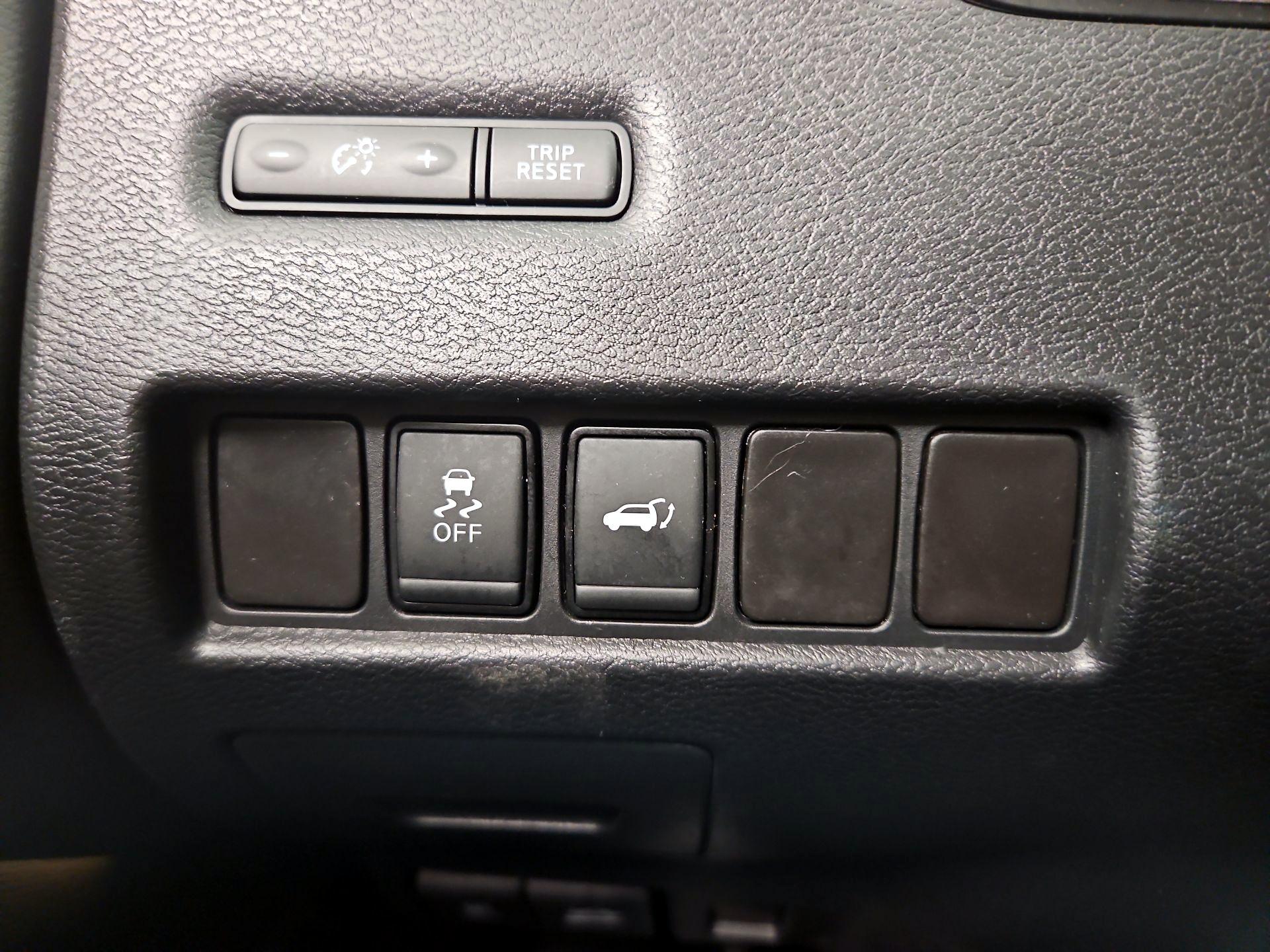 Thumbnail: 2017 Nissan Murano - 13