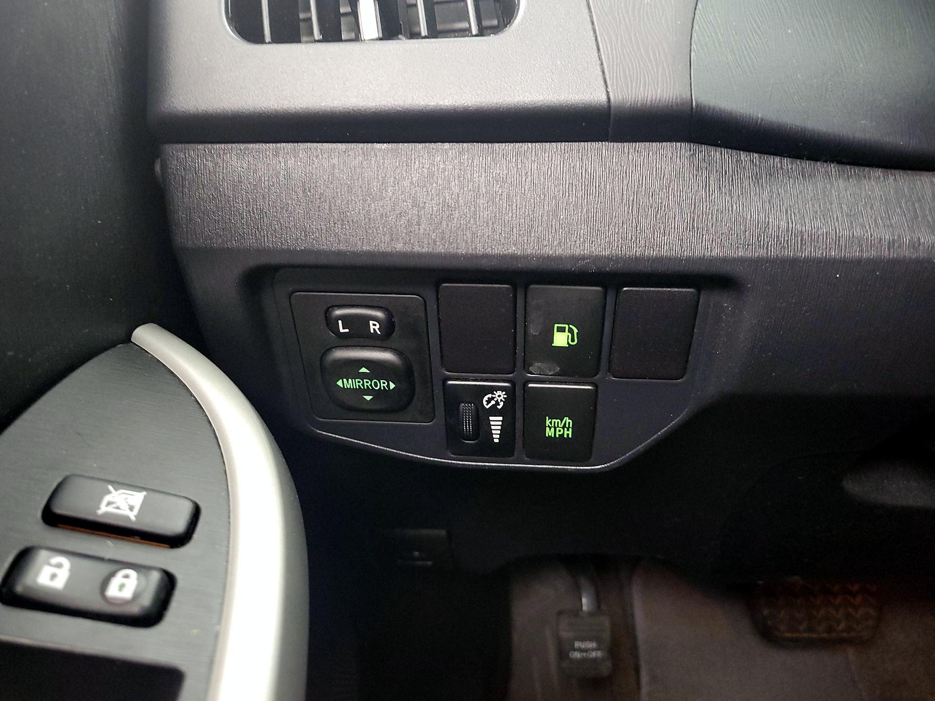 Thumbnail: 2014 Toyota Prius - 13