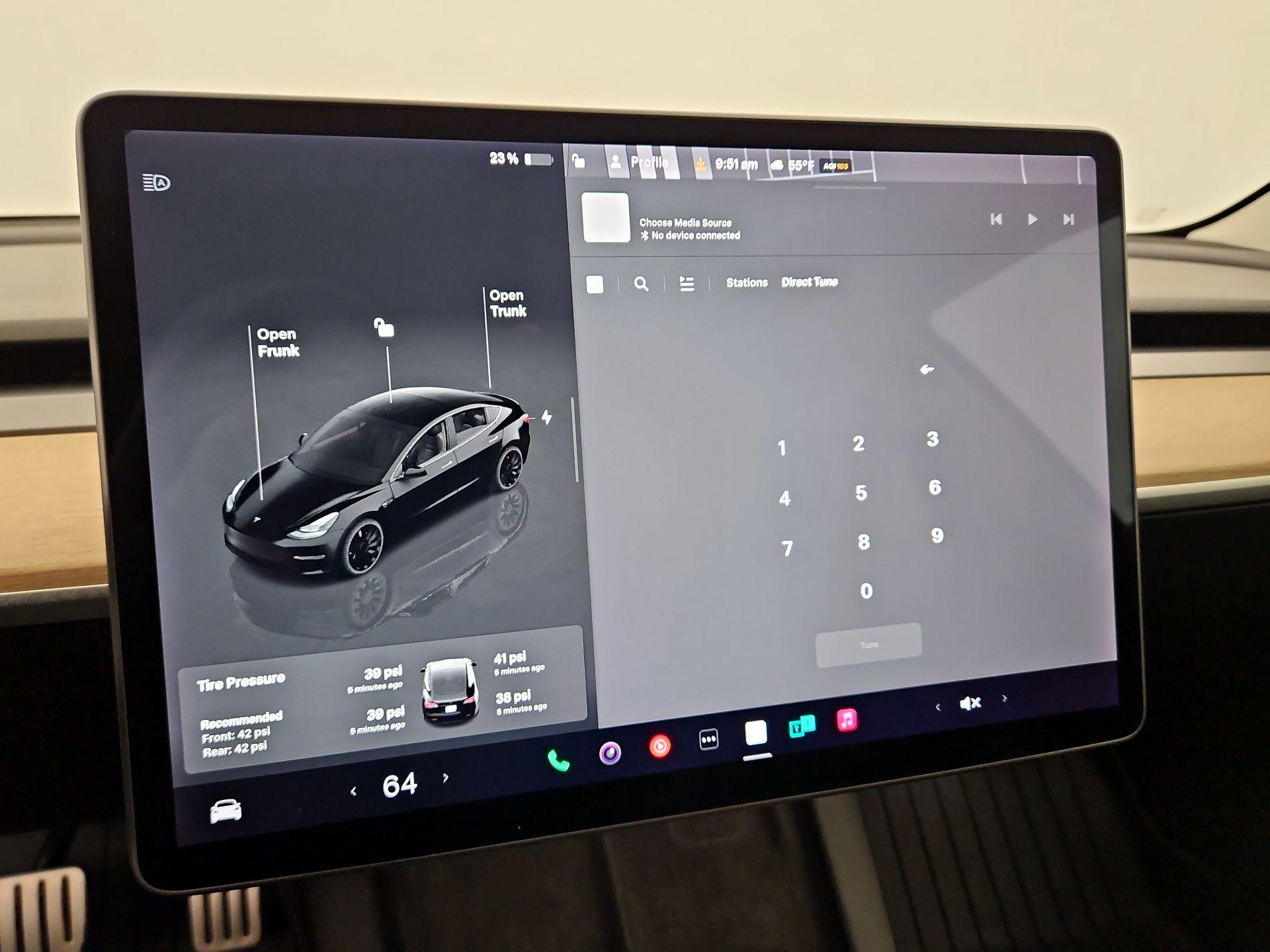 Thumbnail: 2022 Tesla Model 3 - 15