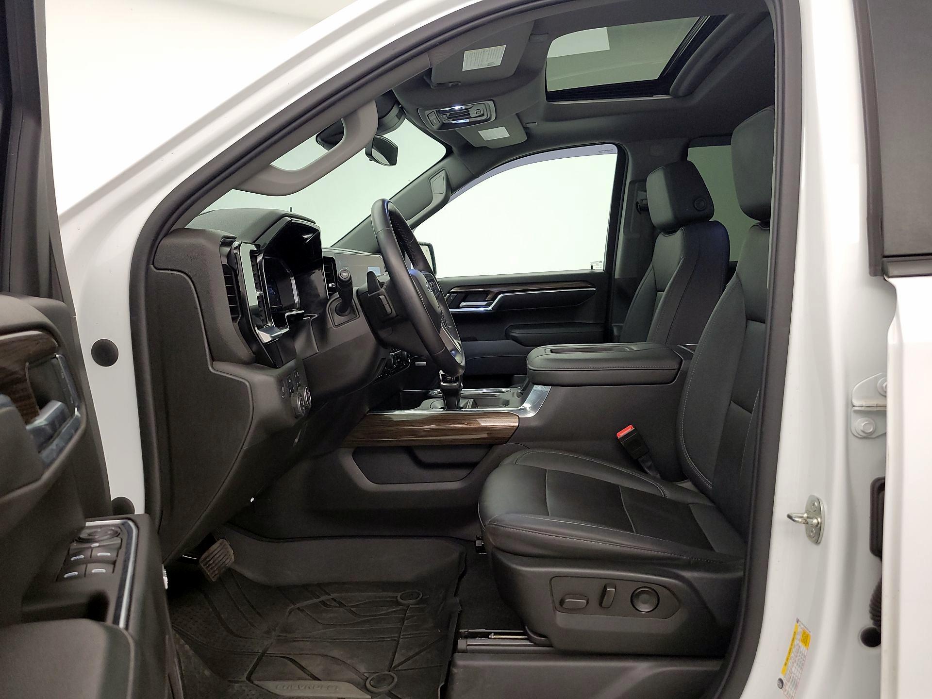 Thumbnail: 2022 Chevrolet Silverado 1500 - 11