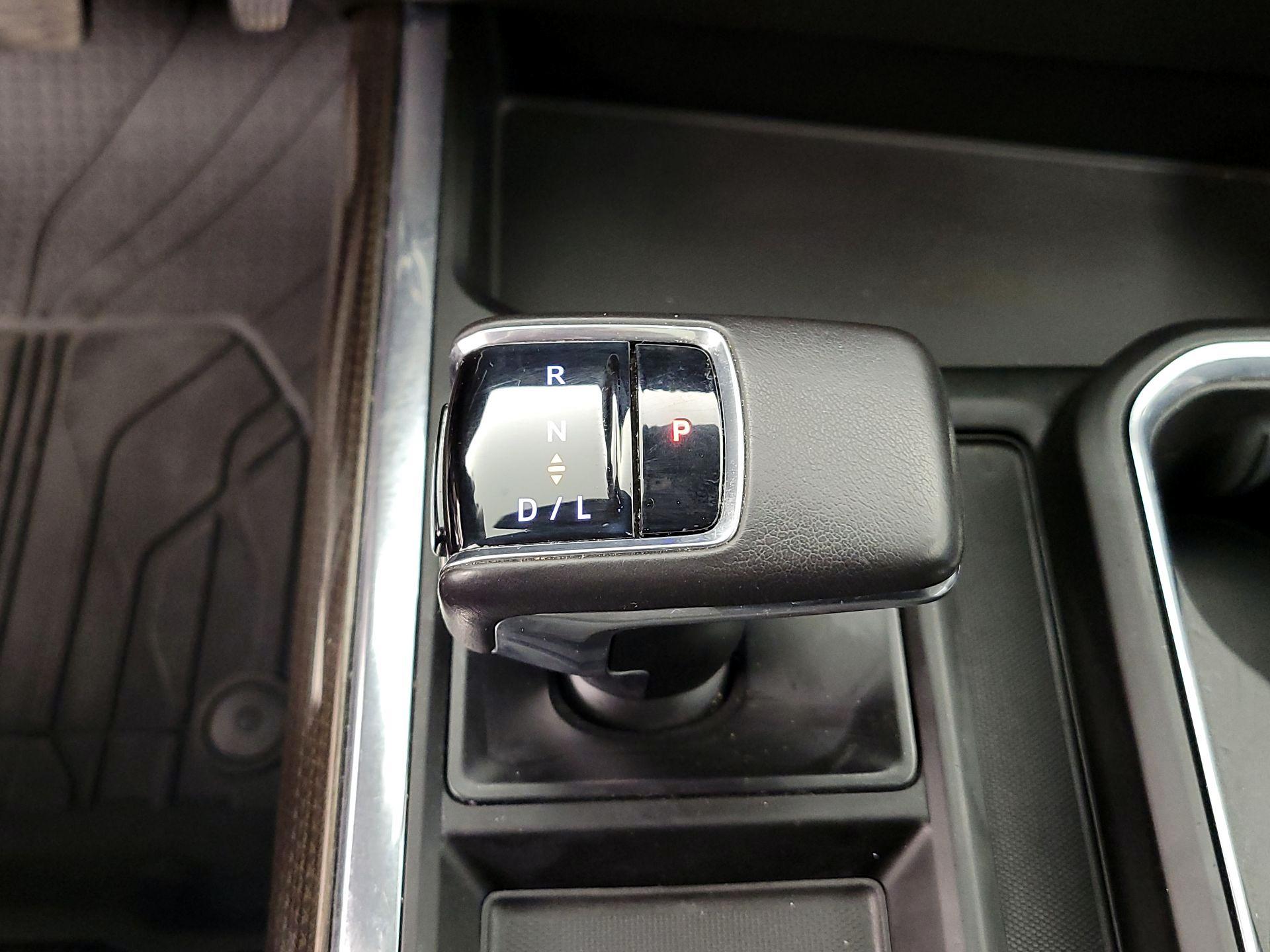 Thumbnail: 2022 Chevrolet Silverado 1500 - 17