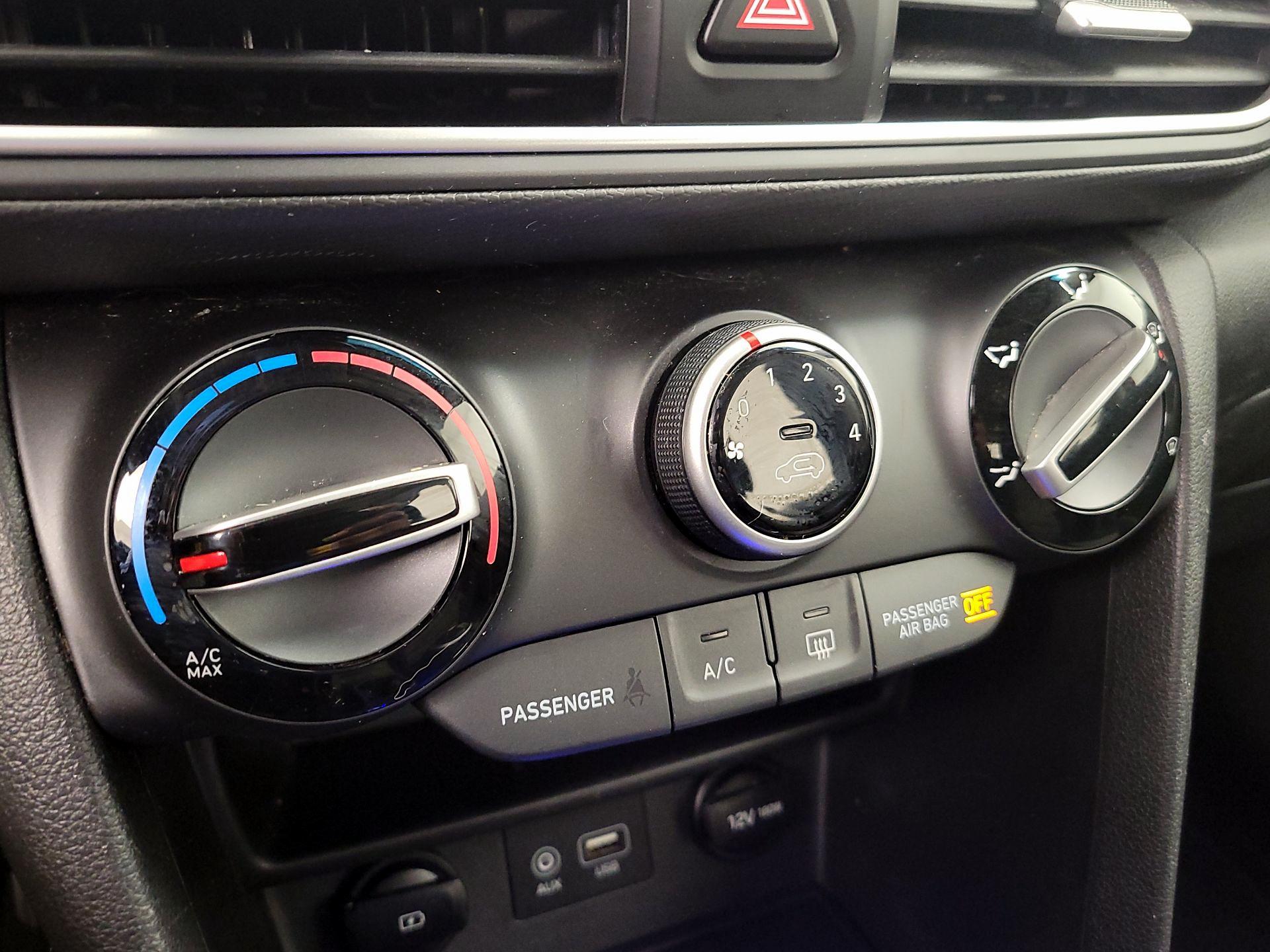 Thumbnail: 2020 Hyundai Kona - 16