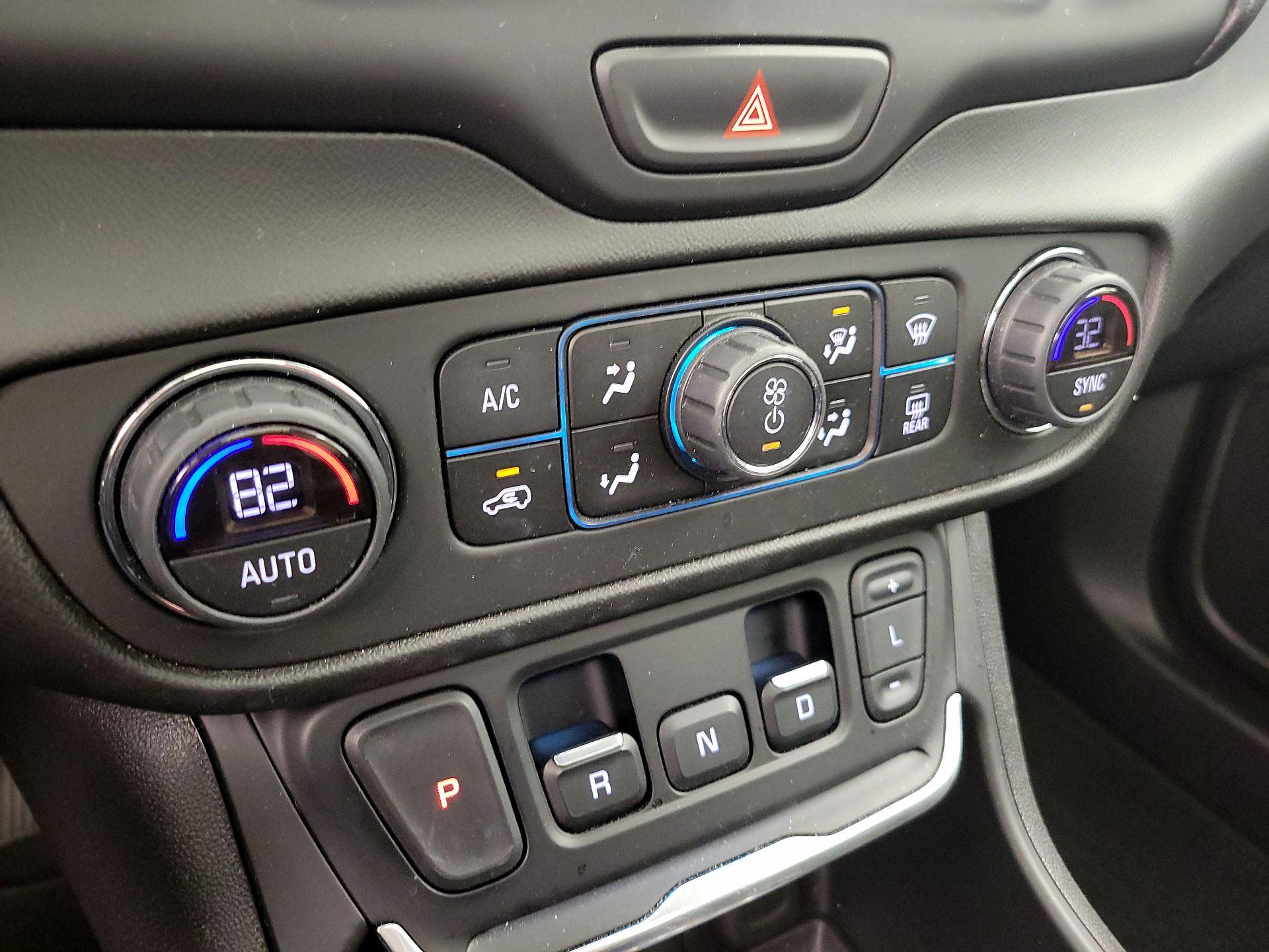 Thumbnail: 2021 GMC Terrain - 16