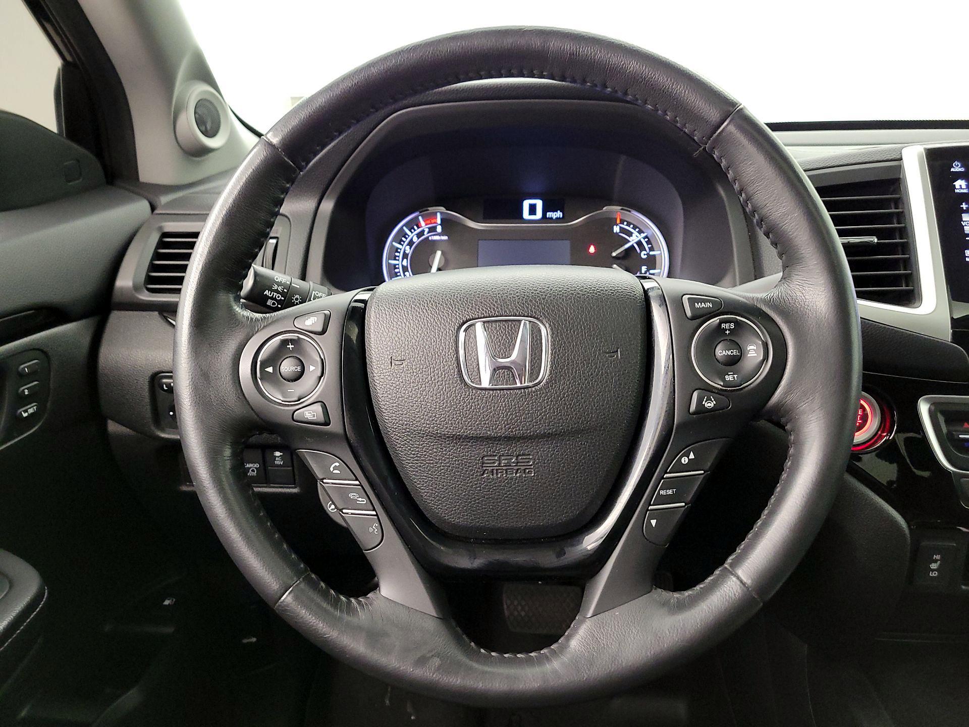 Thumbnail: 2017 Honda Ridgeline - 10