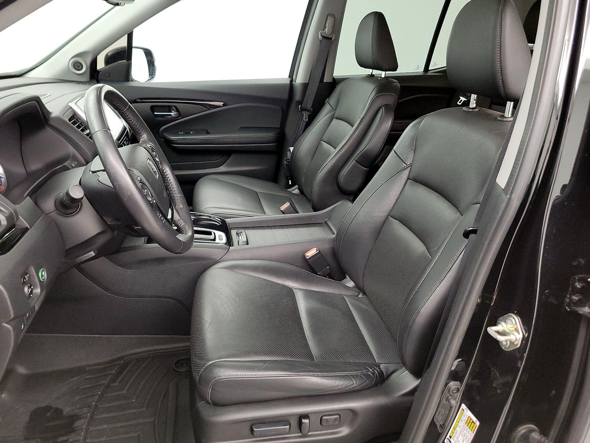 Thumbnail: 2017 Honda Ridgeline - 11