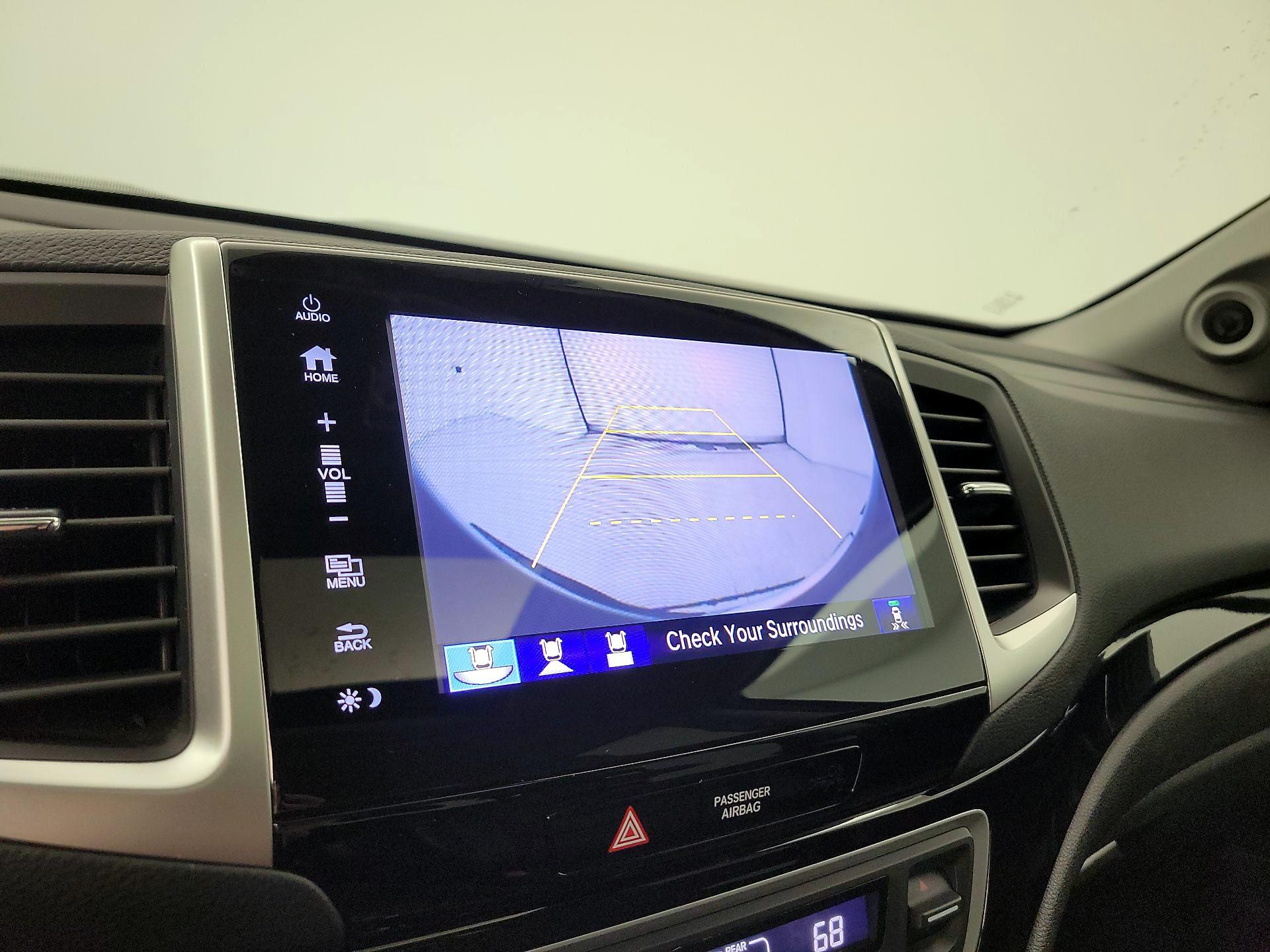 Thumbnail: 2017 Honda Ridgeline - 15