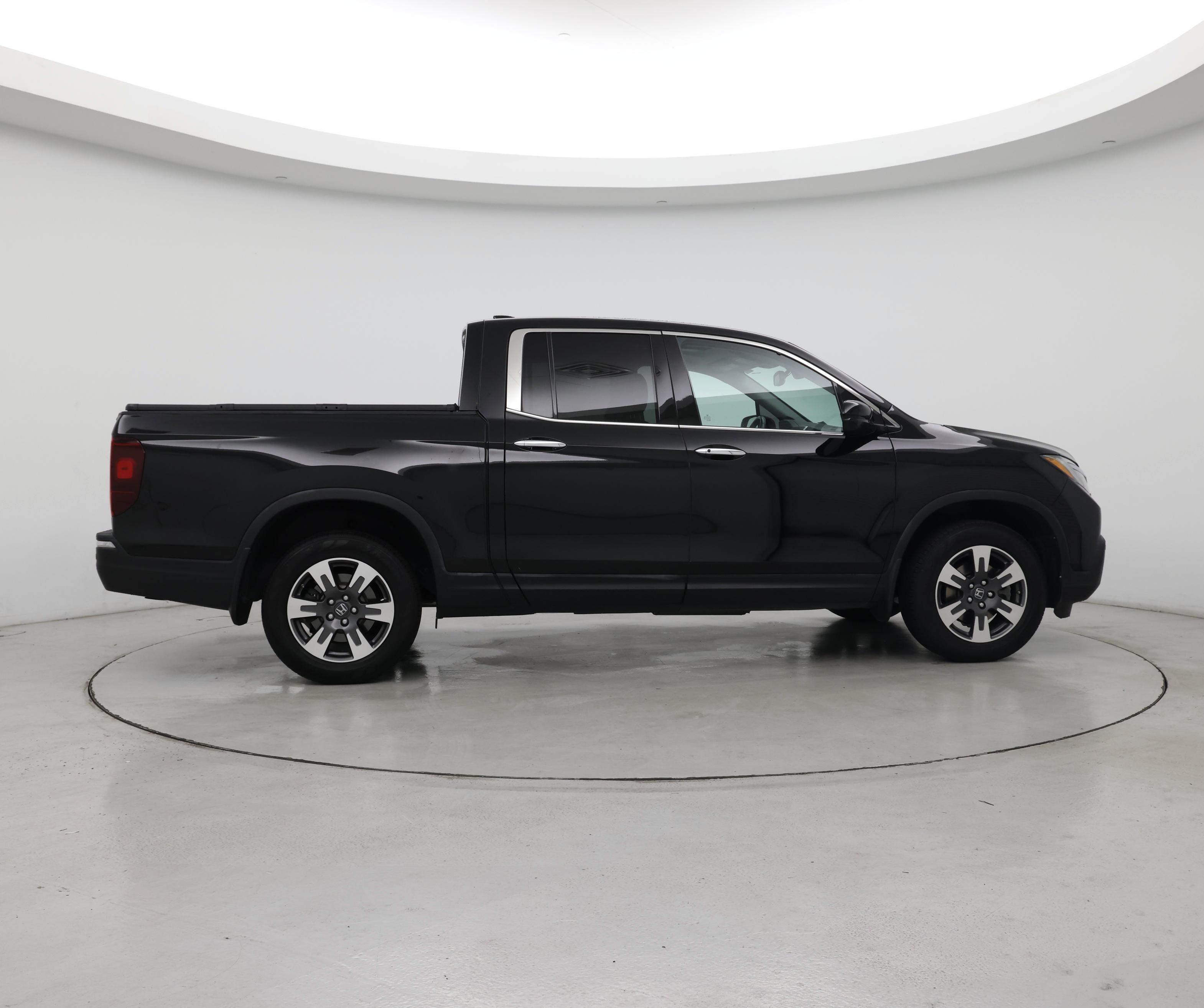 Thumbnail: 2017 Honda Ridgeline - 7