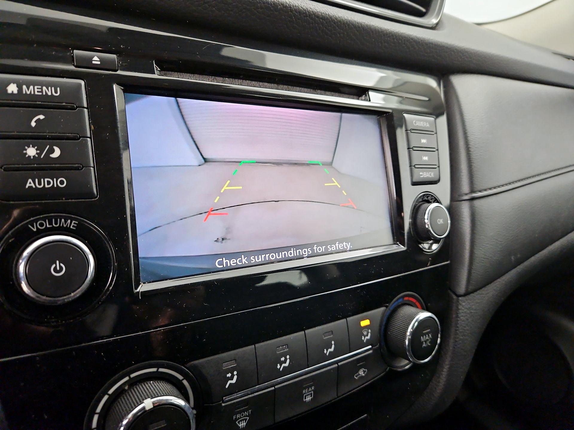 Thumbnail: 2019 Nissan Rogue - 14