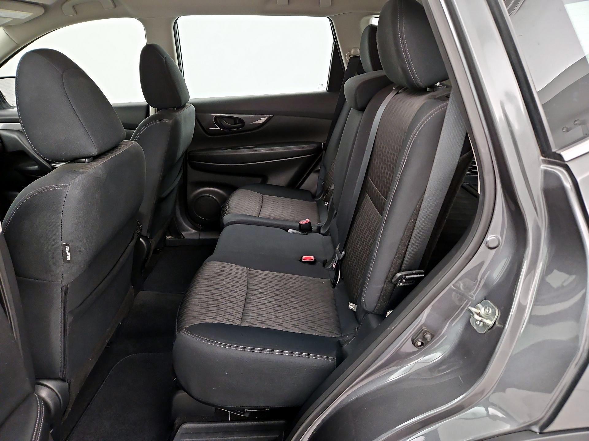 Thumbnail: 2019 Nissan Rogue - 19