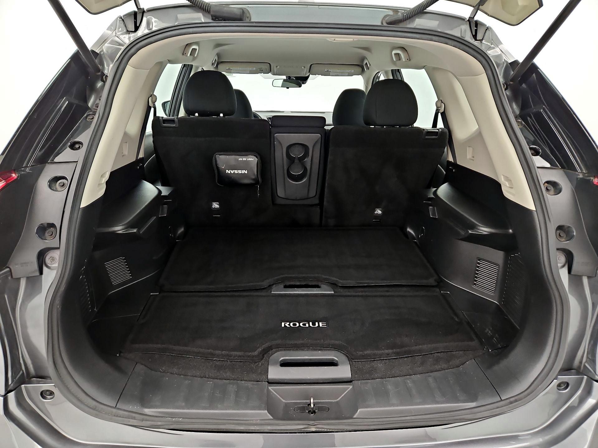 Thumbnail: 2019 Nissan Rogue - 20