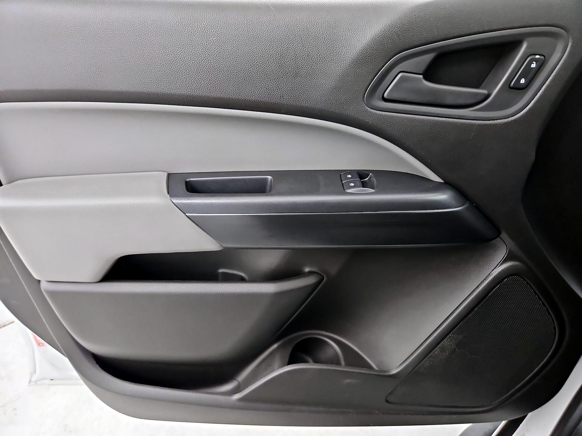 Thumbnail: 2016 GMC Canyon - 12