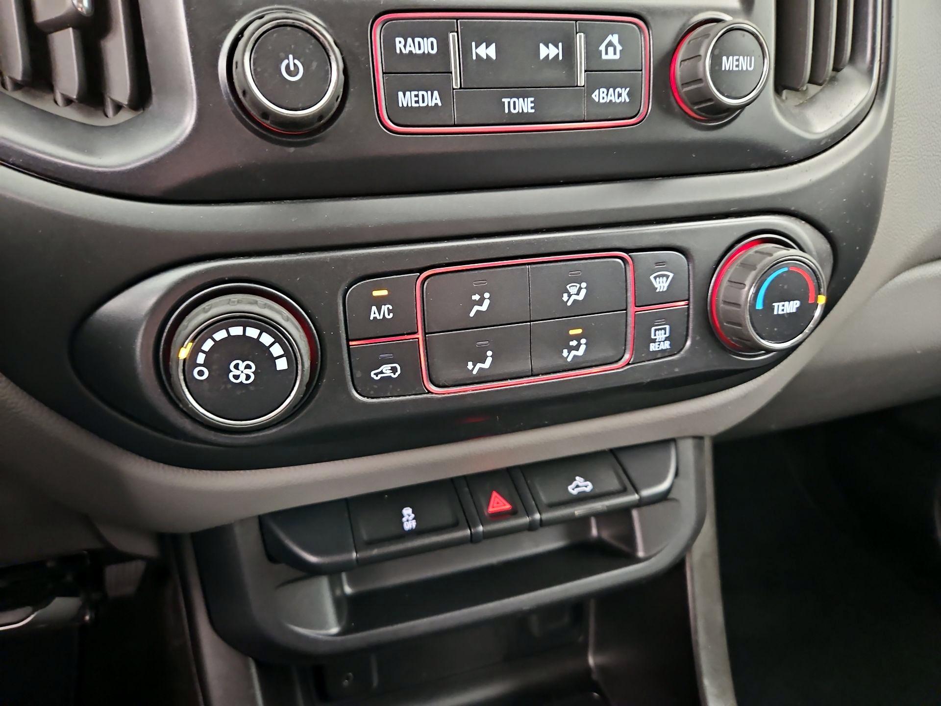 Thumbnail: 2016 GMC Canyon - 16