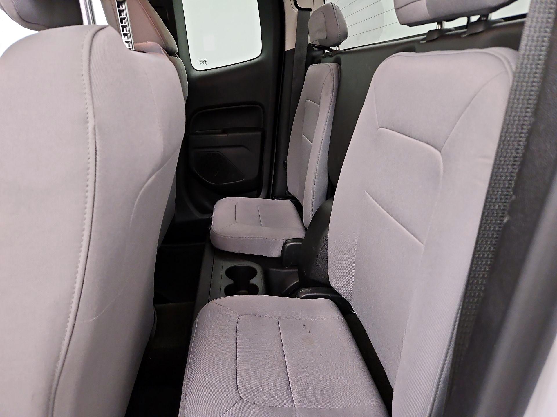 Thumbnail: 2016 GMC Canyon - 19