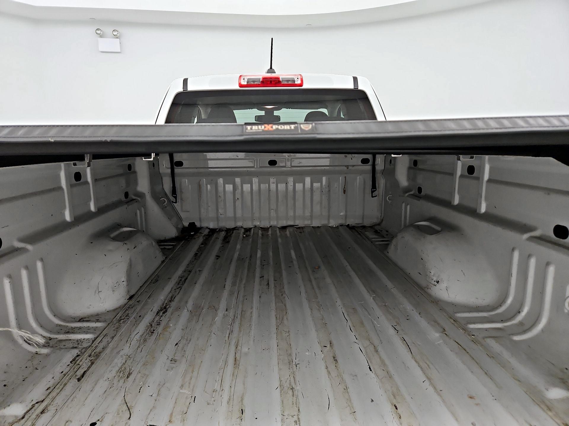 Thumbnail: 2016 GMC Canyon - 20