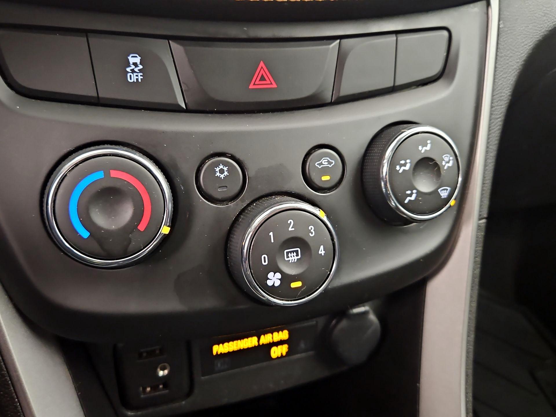 Thumbnail: 2020 Chevrolet Trax - 16