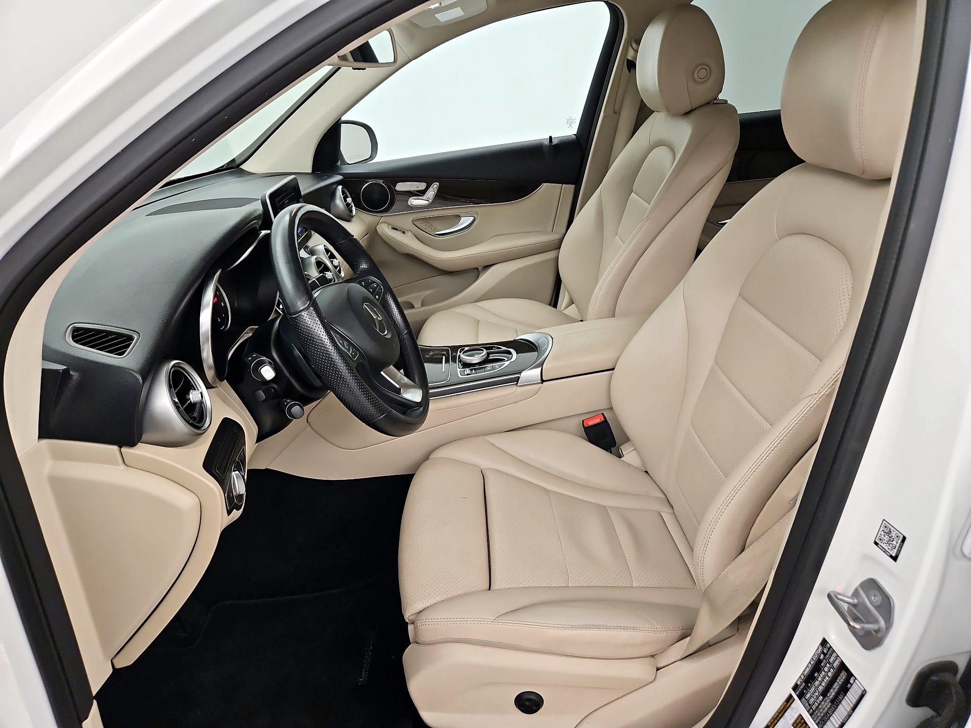 Thumbnail: 2019 Mercedes-Benz GLC - 11