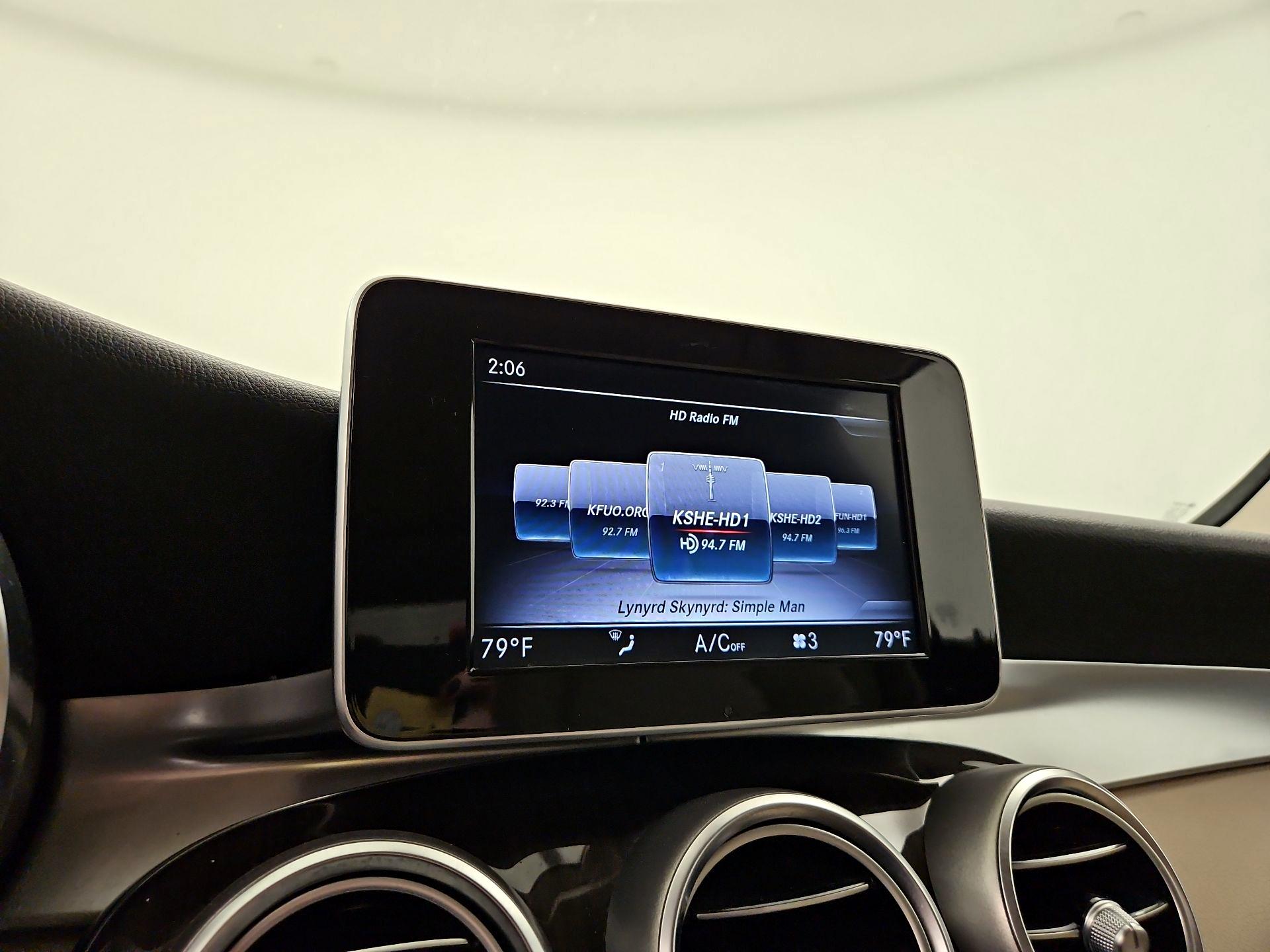 Thumbnail: 2019 Mercedes-Benz GLC - 16