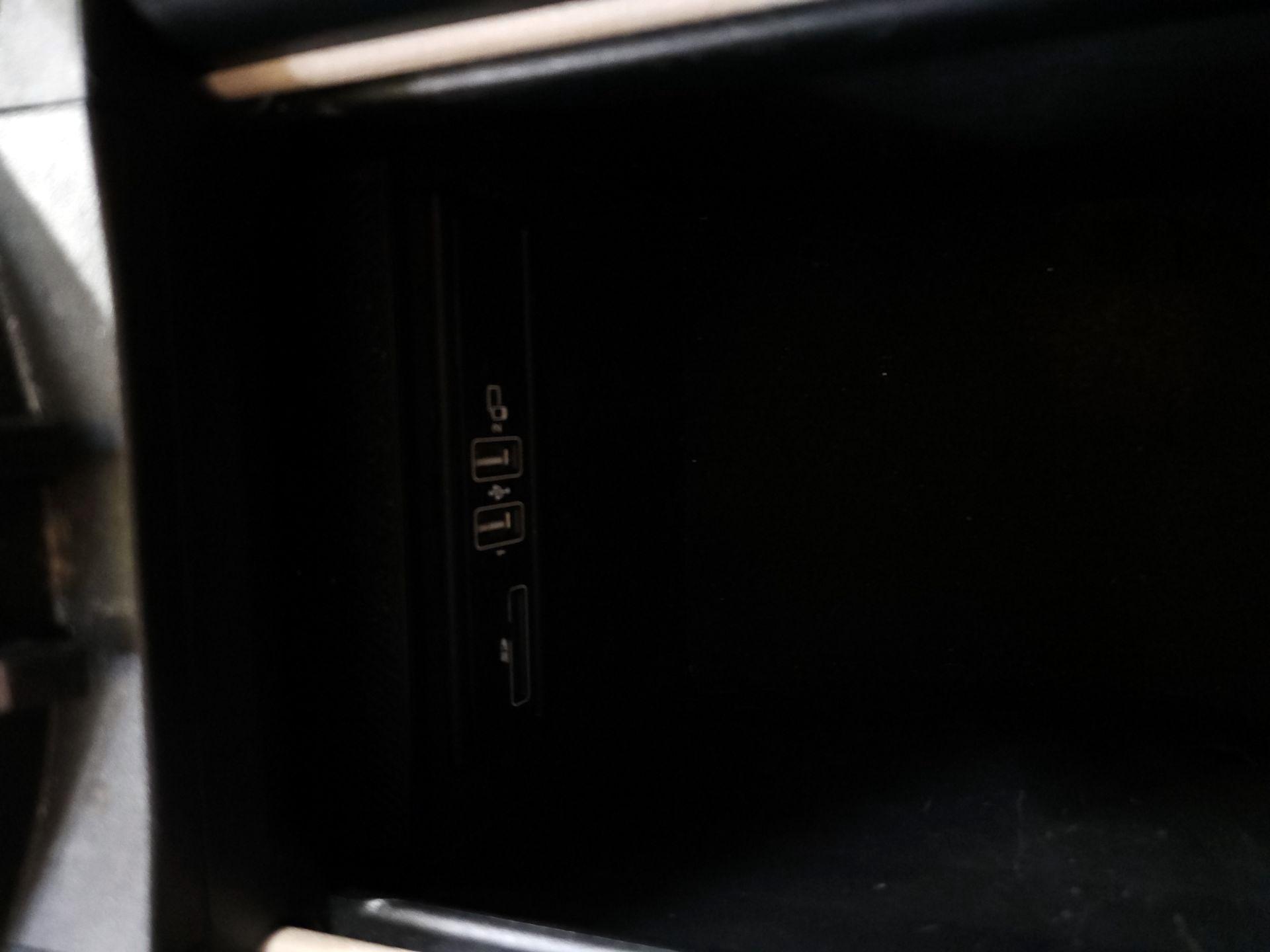 Thumbnail: 2019 Mercedes-Benz GLC - 19