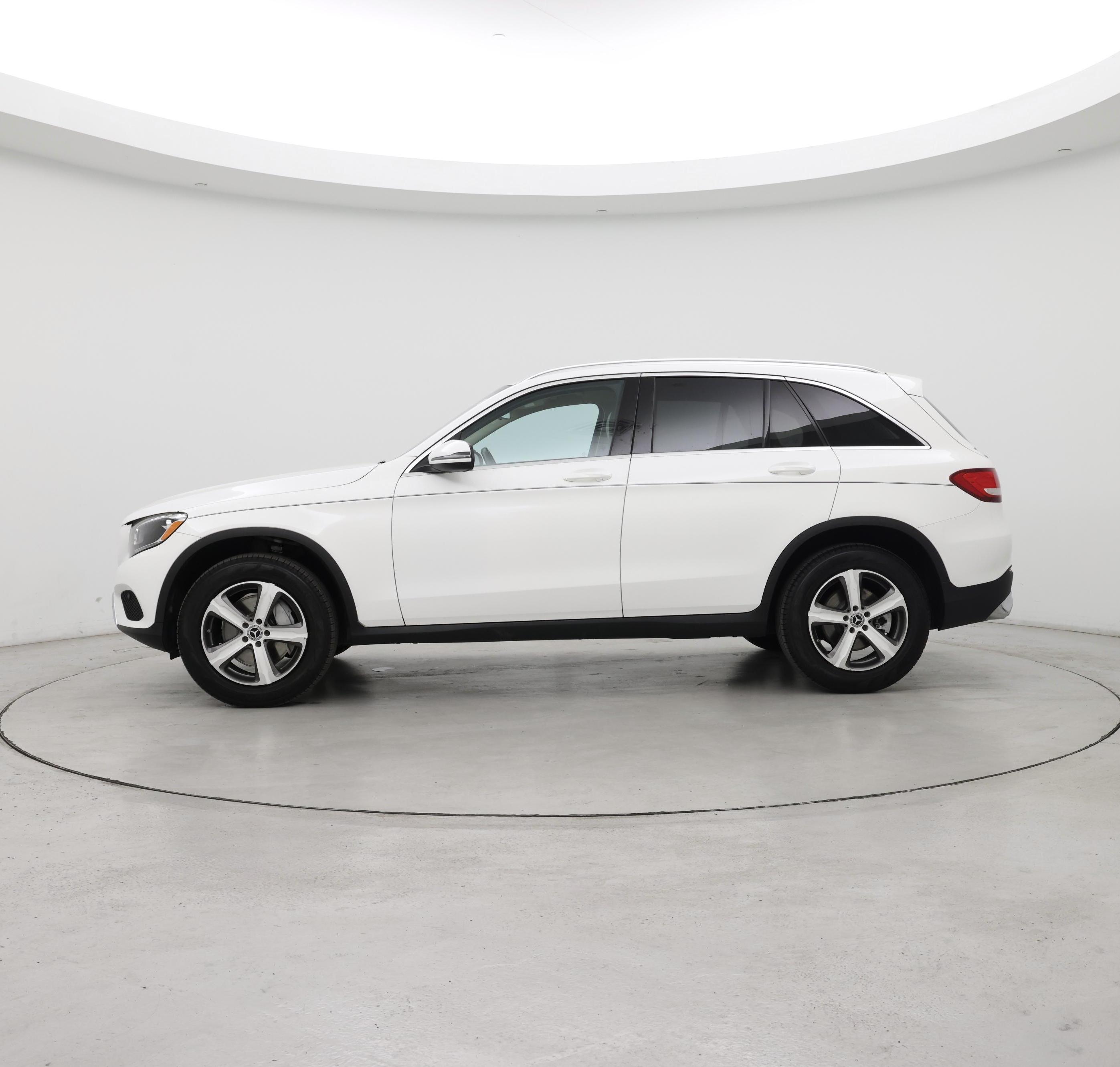 Thumbnail: 2019 Mercedes-Benz GLC - 3