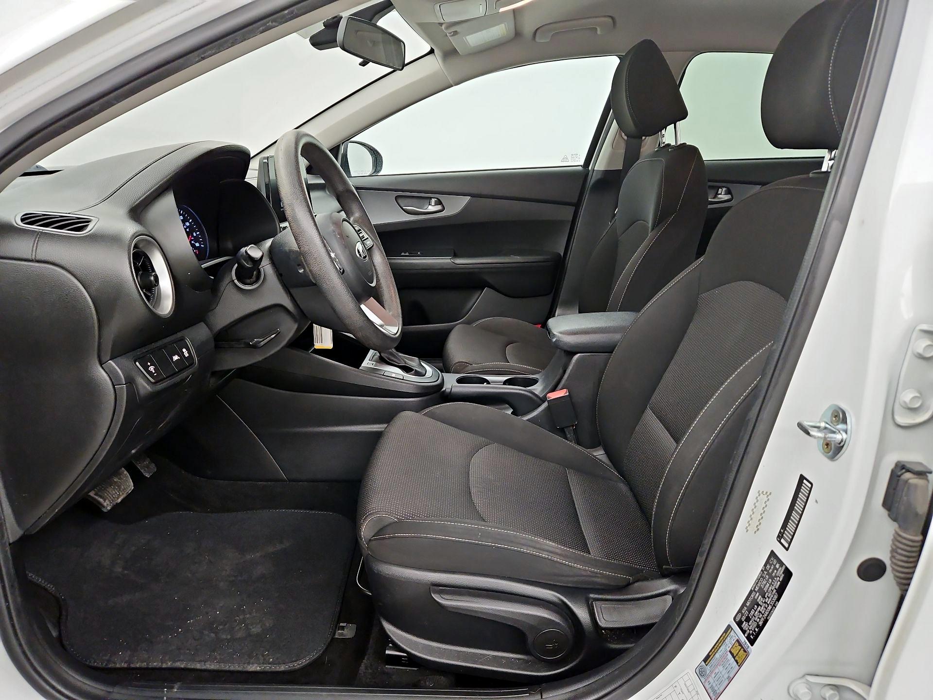 Thumbnail: 2021 Kia Forte - 11