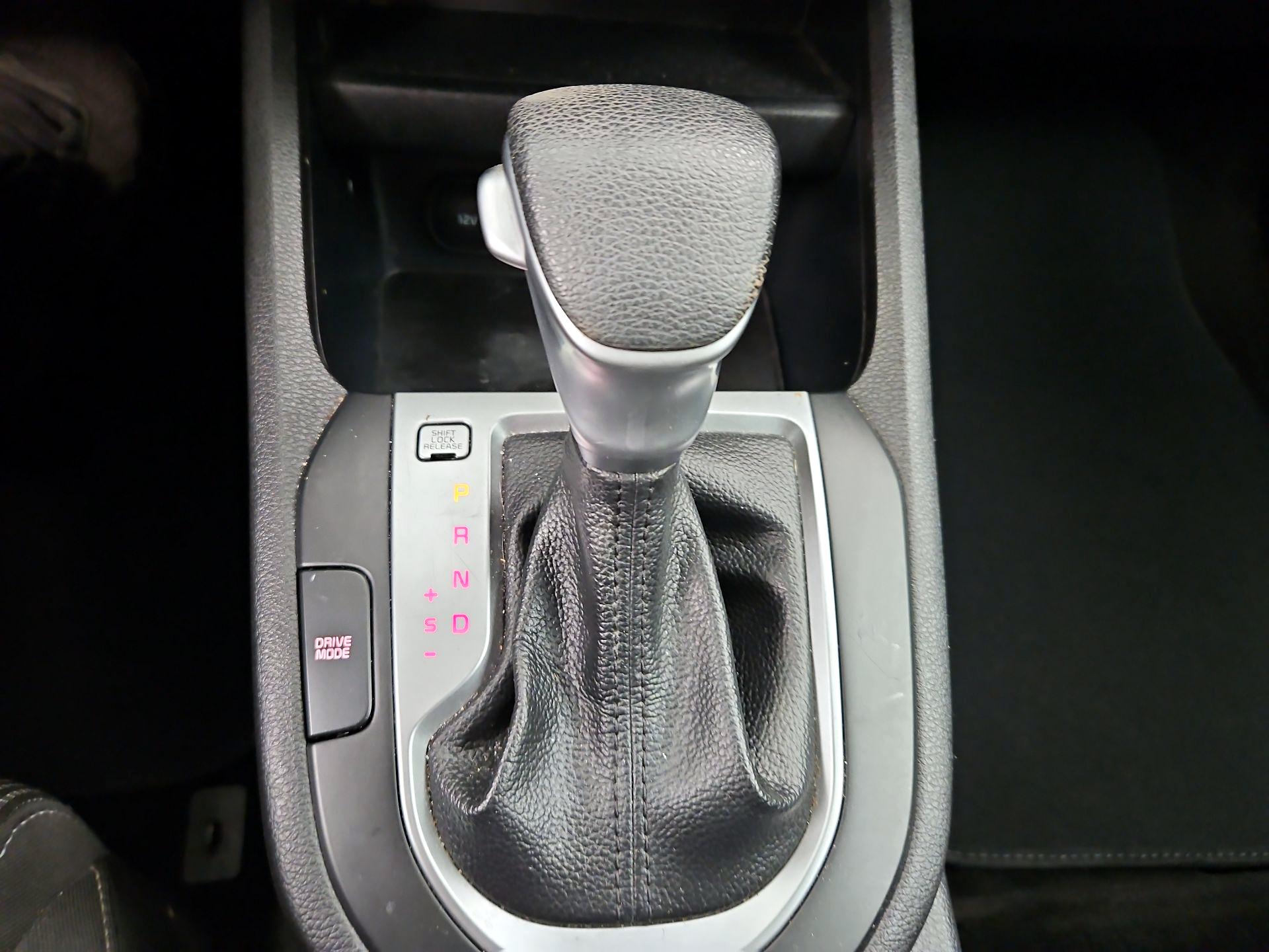 Thumbnail: 2021 Kia Forte - 17