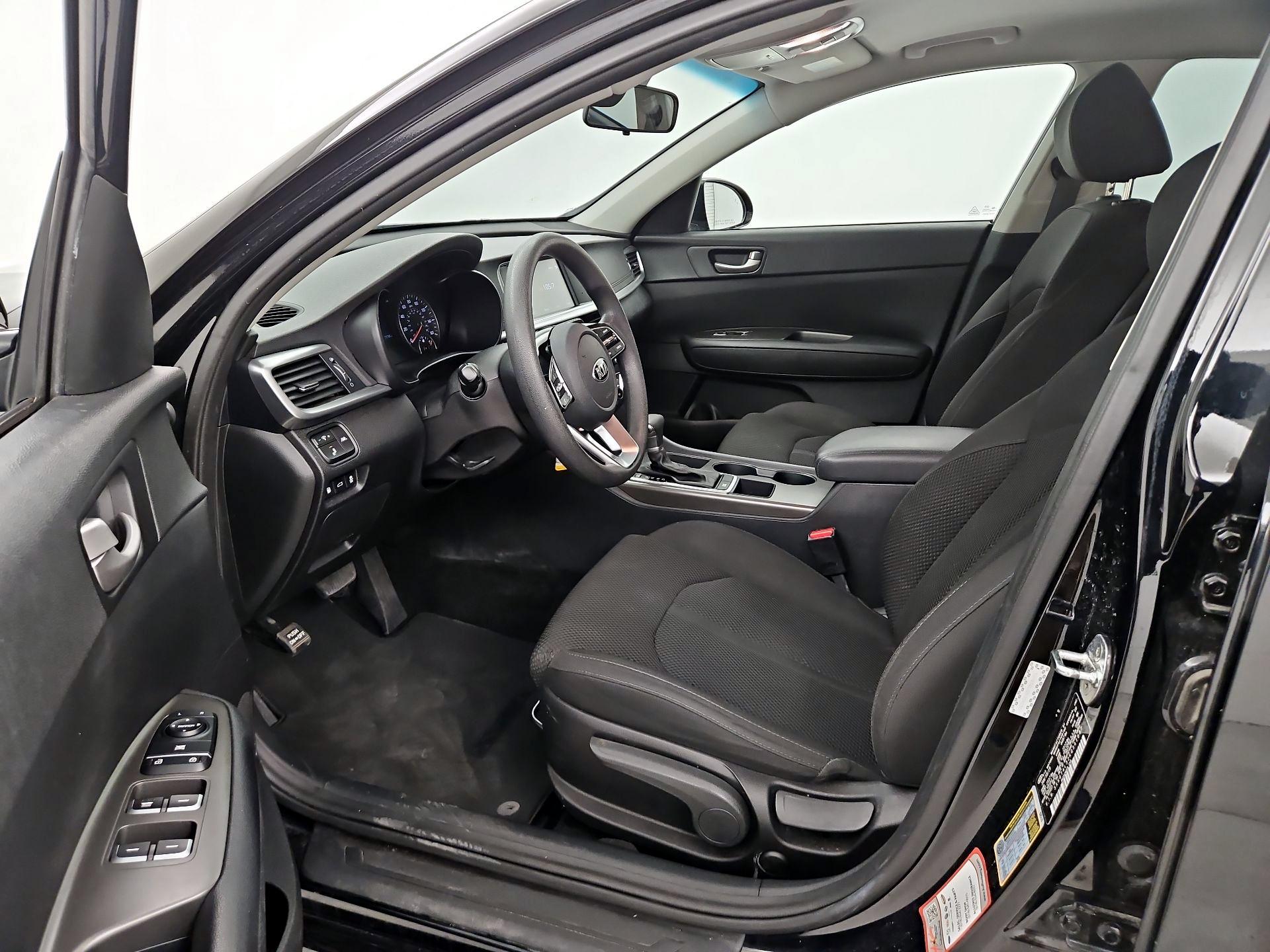 Thumbnail: 2019 Kia Optima - 11