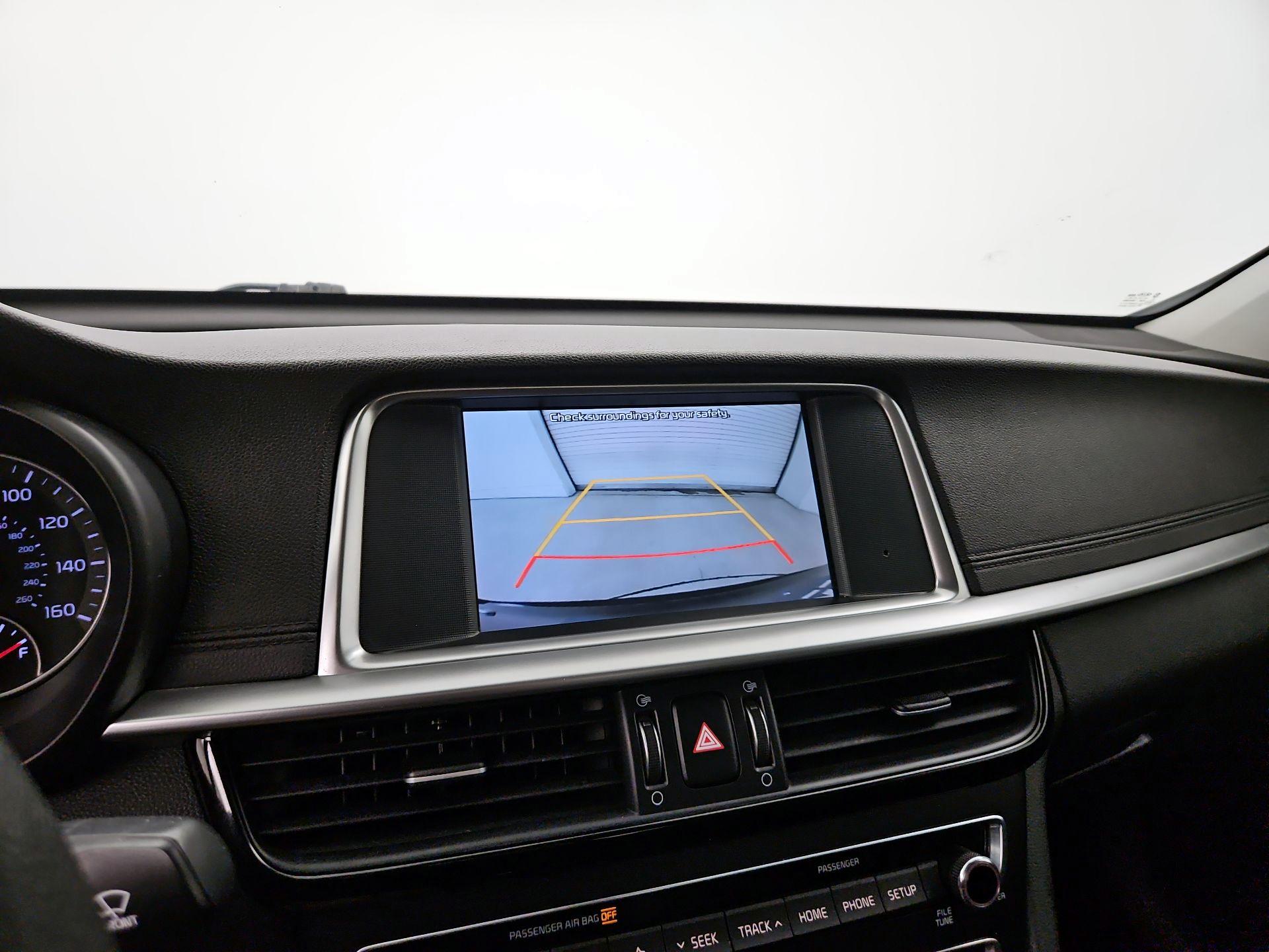 Thumbnail: 2019 Kia Optima - 14