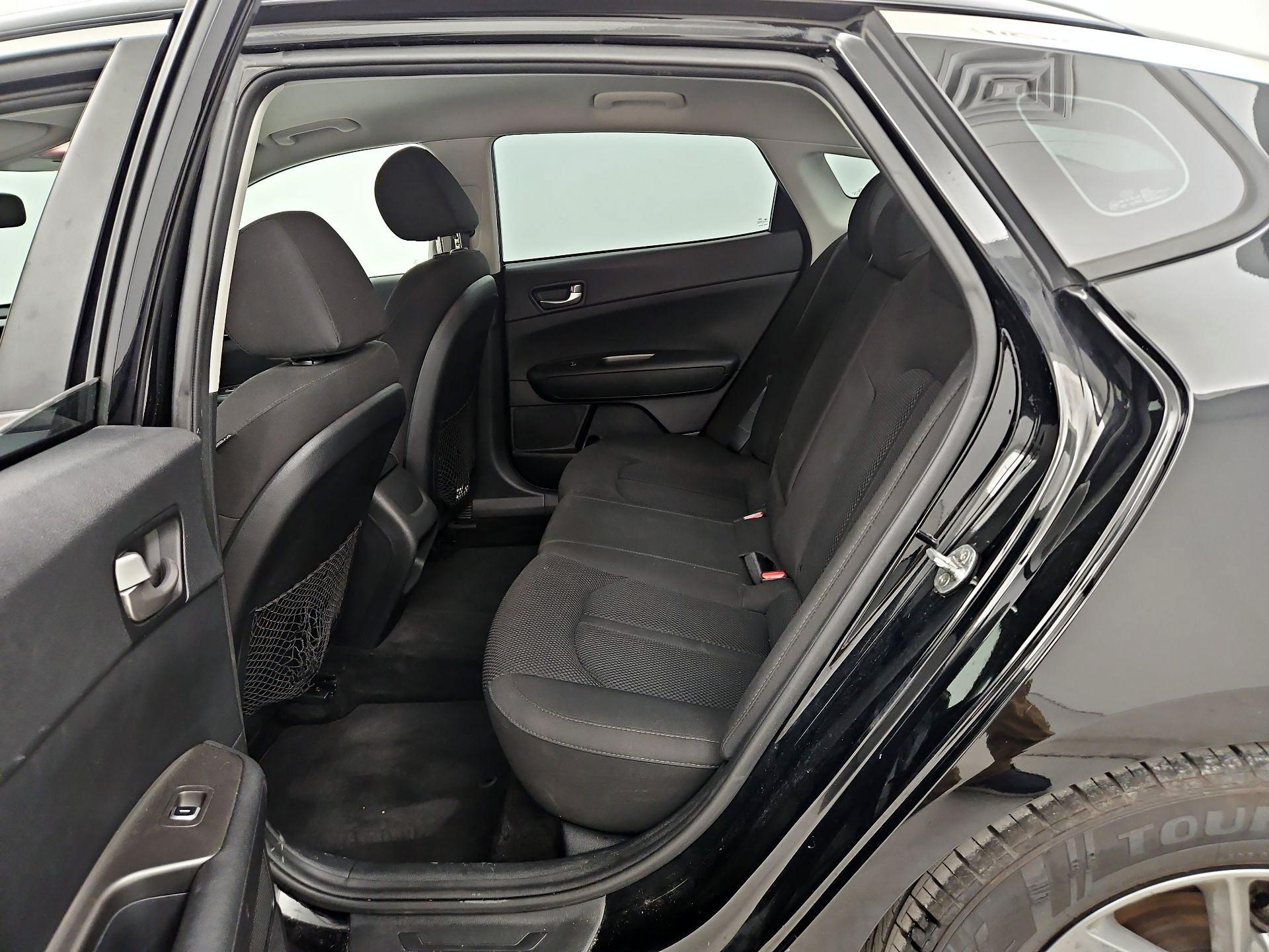 Thumbnail: 2019 Kia Optima - 19