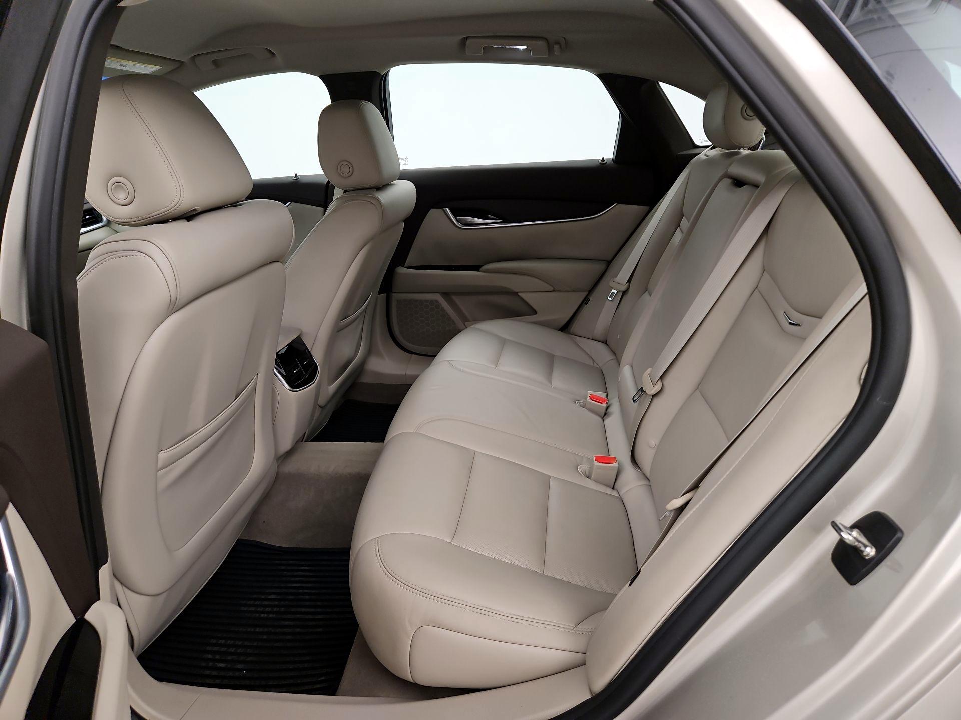 Thumbnail: 2015 Cadillac XTS - 18