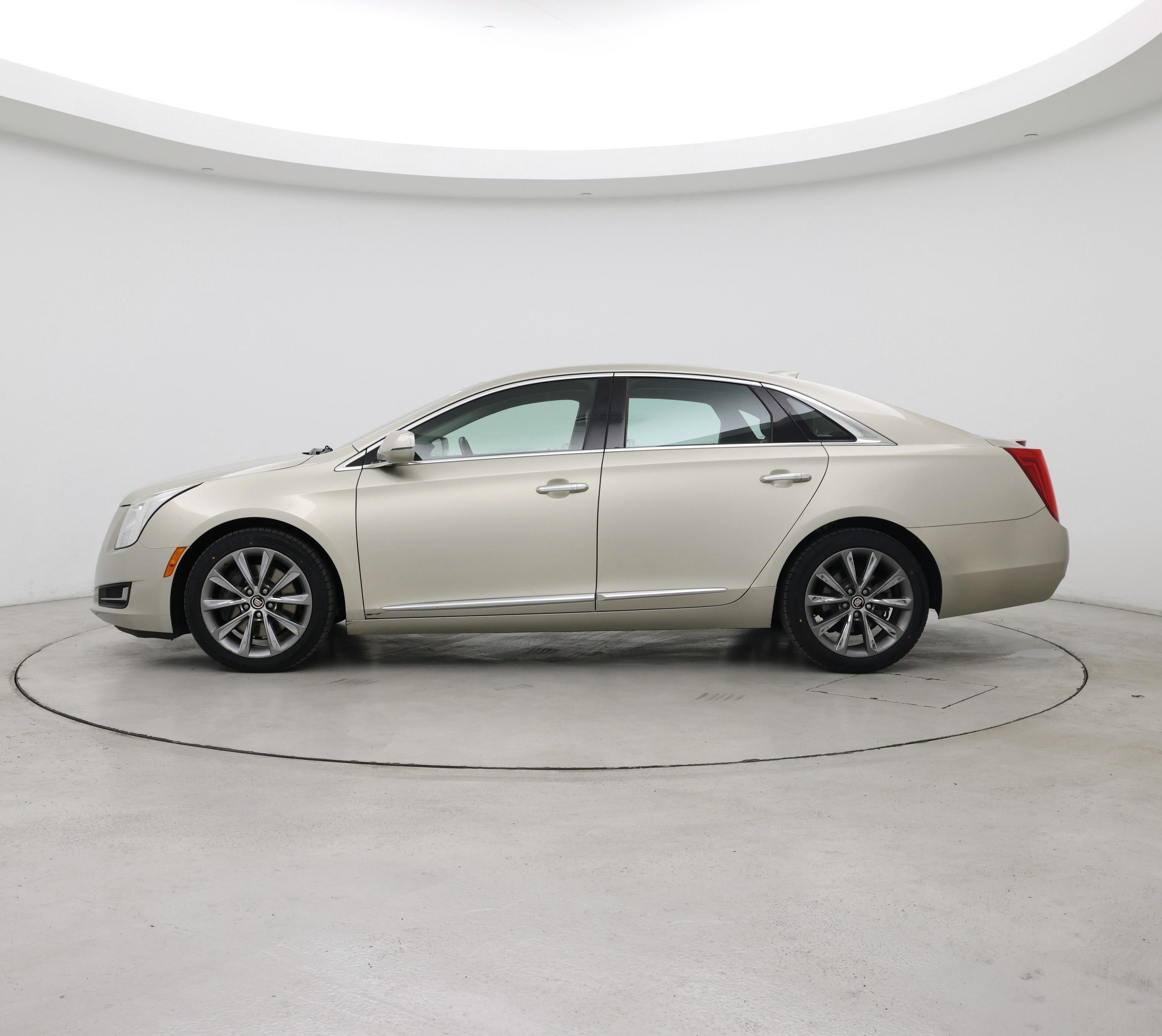 Thumbnail: 2015 Cadillac XTS - 3
