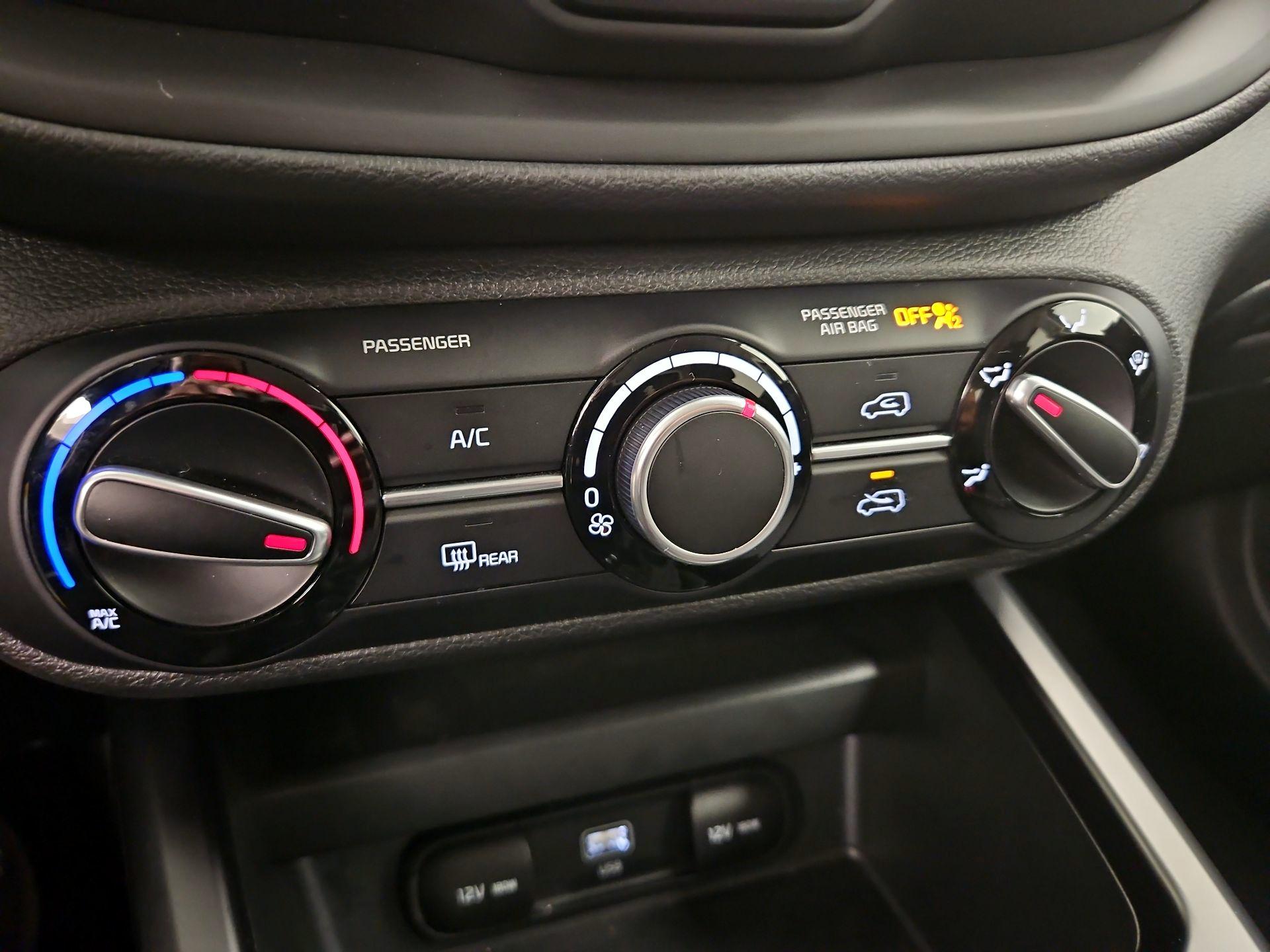 Thumbnail: 2023 Kia Soul - 16