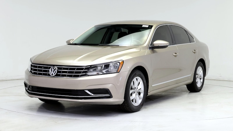 2016 Volkswagen Passat S 4