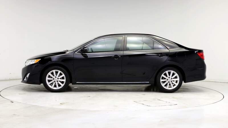 2014 Toyota Camry XLE 3