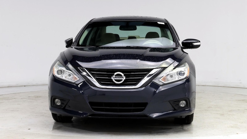 2017 Nissan Altima SV 5