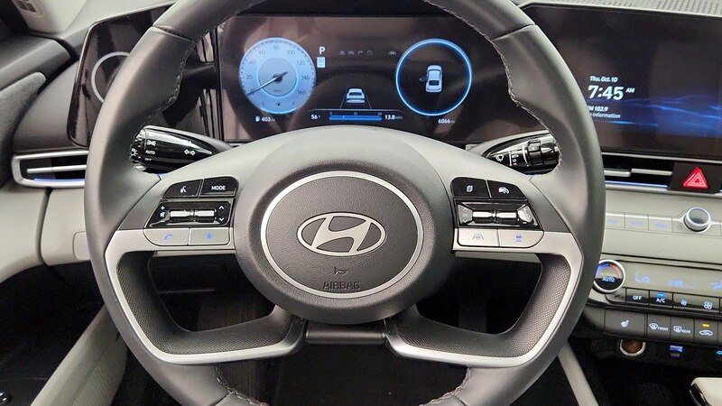 2024 Hyundai Elantra Limited Edition 10