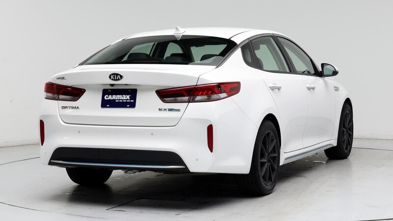 2020 Kia Optima EX 8