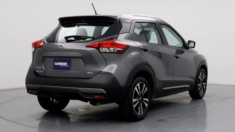 2019 Nissan Kicks SR 8