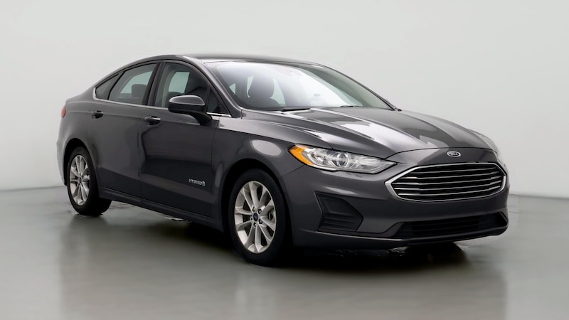 2019 Ford Fusion SE Hero Image