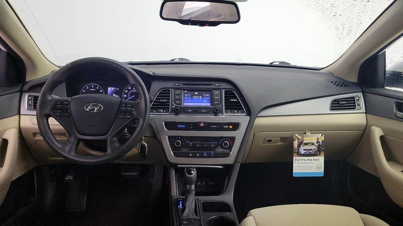 2015 Hyundai Sonata SE 9