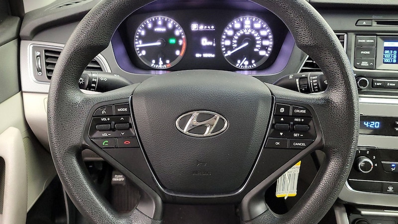 2015 Hyundai Sonata SE 10