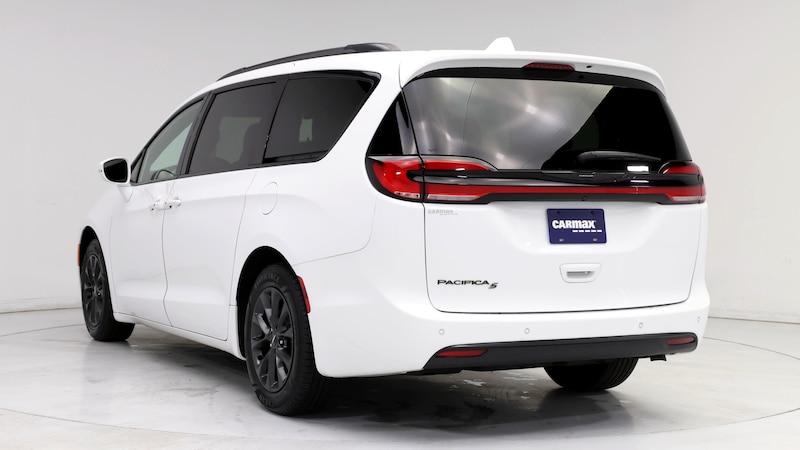 2021 Chrysler Pacifica Touring L 2