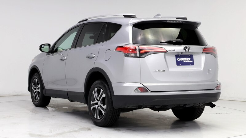 2016 Toyota RAV4 LE 2