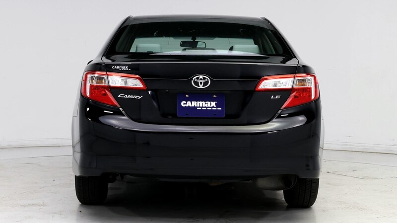 2014 Toyota Camry LE 6