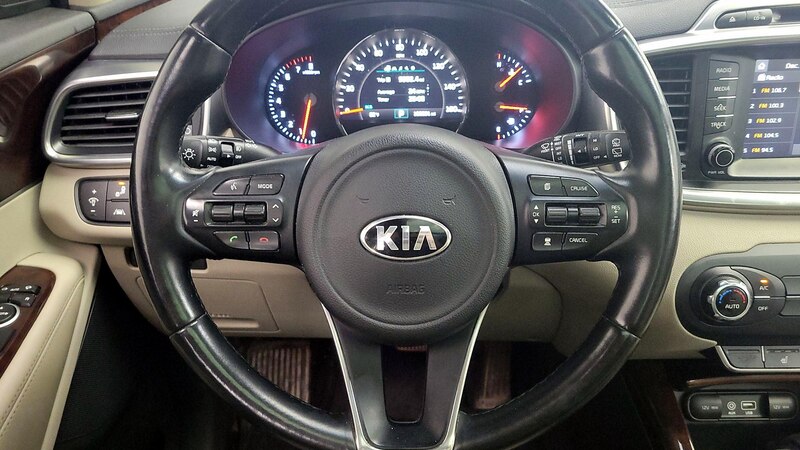 2018 Kia Sorento EX 10